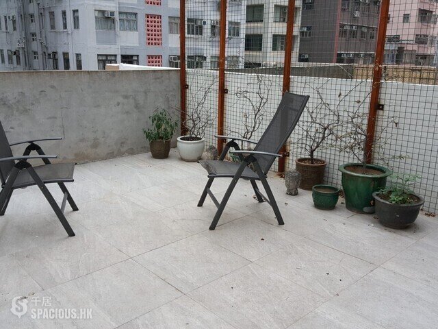 Sai Ying Pun - Ramada Hong Kong Harbour View 01