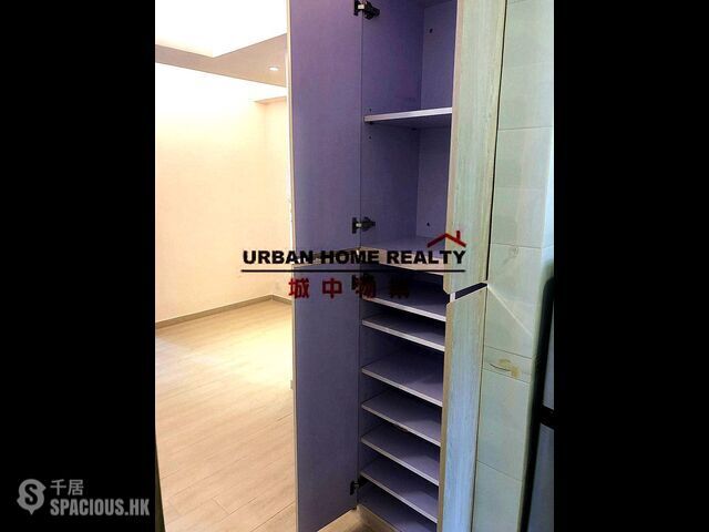 Tai Hang - 18, Brown Street 01