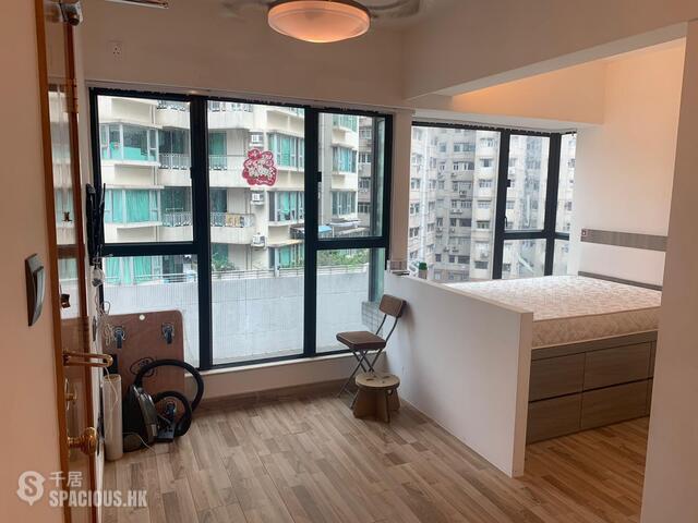Mong Kok - Legend Court 01