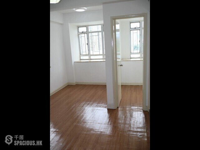 Tuen Mun - Man Bo Building 01