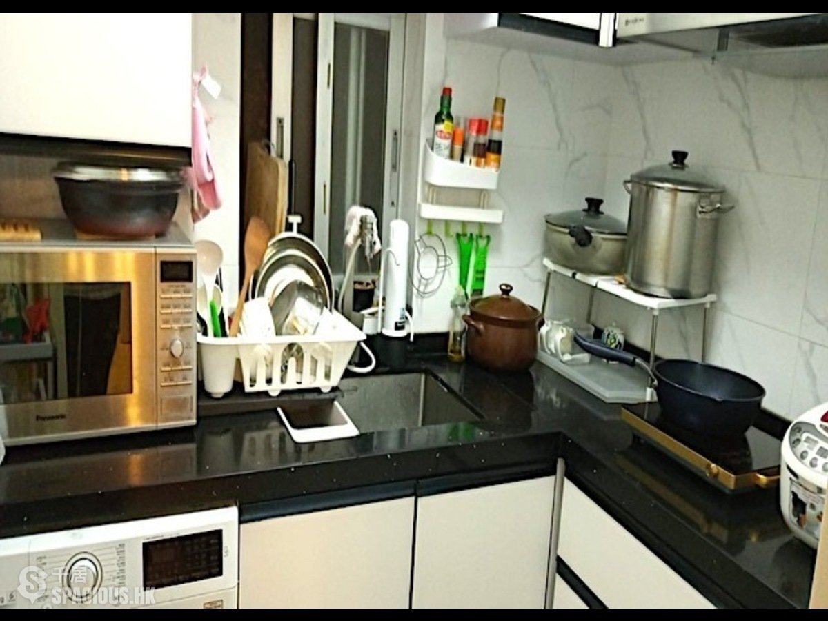 Tung Chung - TUNG CHUNG TOWN CENTRE 01