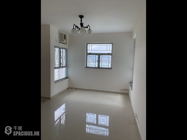 Tuen Mun - Miami Beach Towers 01