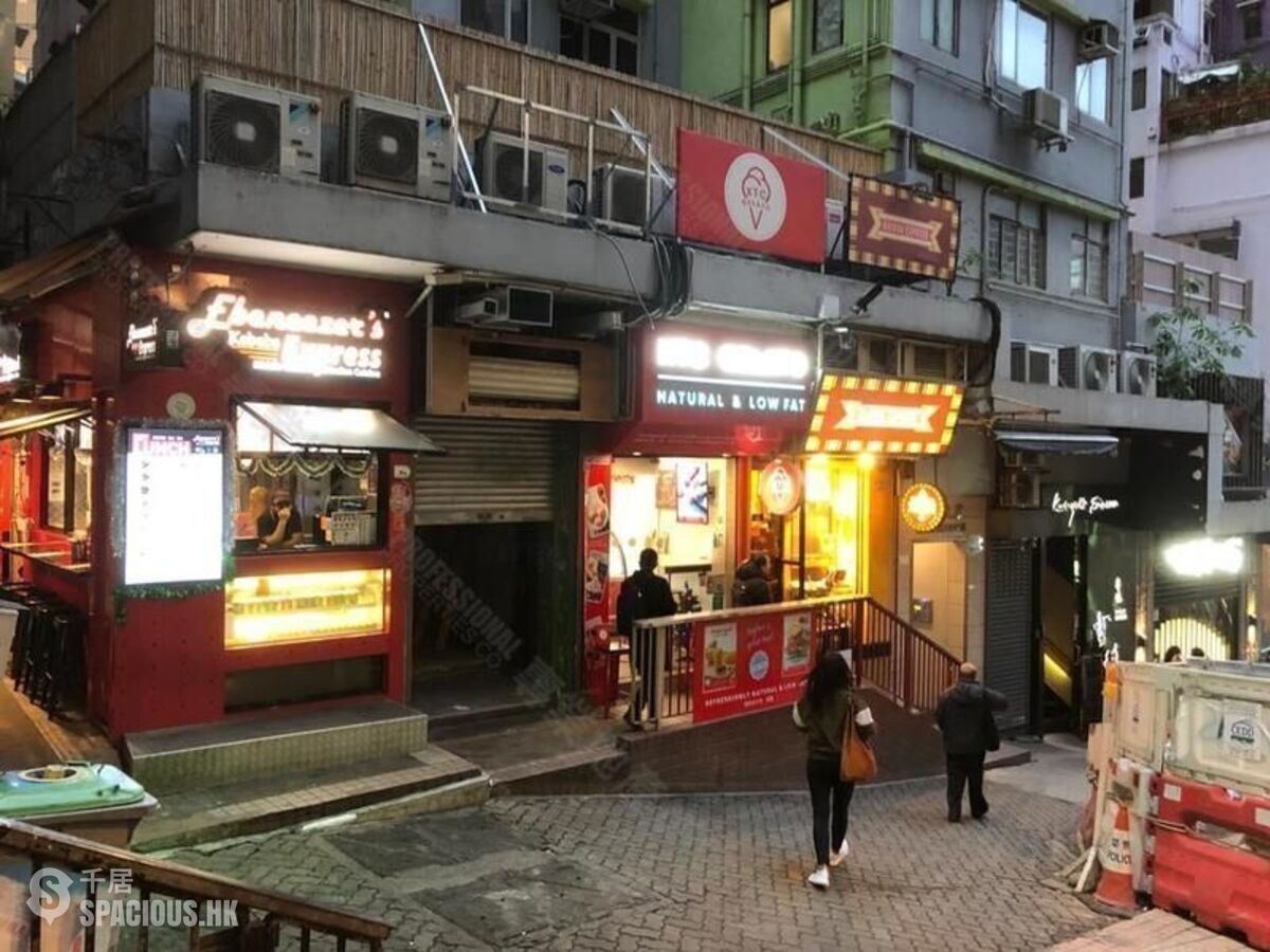 Central - Cheung Fai Building 01