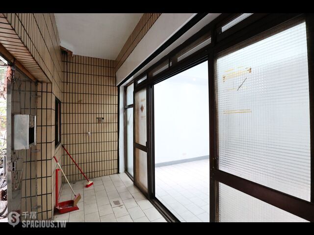 Banqiao - No. X, Alley 3, Lane 23, Xinsheng Street, Banqiao District, New Taipei City, Taiwan 220 01