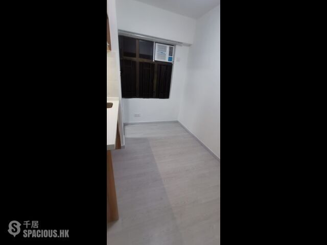 Yuen Long - Wing Fat Building 01