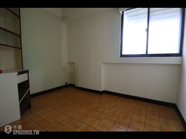 Datong - No. XX, Section 2, Chengde Road, Datong District, Taipei City, Taiwan 103 01