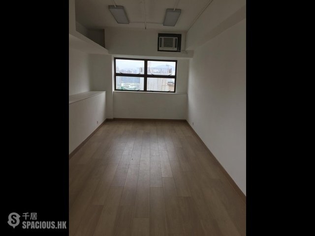 North Point - Wellborne Commercial Centre 01