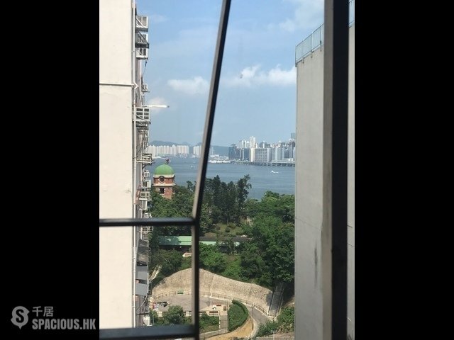 Tsim Sha Tsui - Chungking Mansion 01