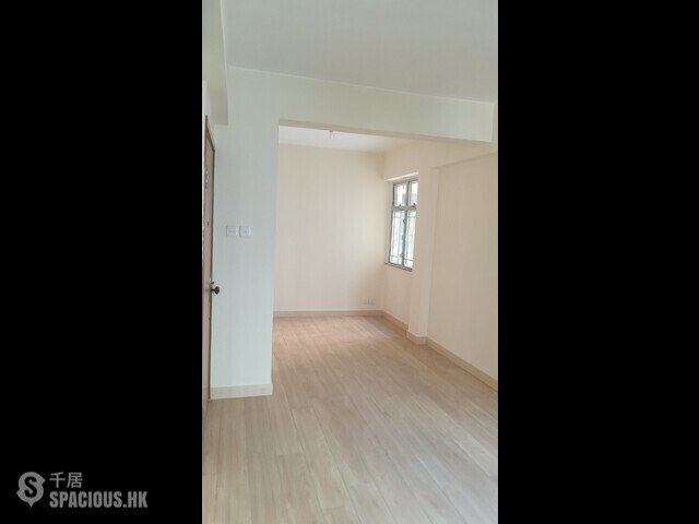 Kwai Chung - Hip Tak Building 01