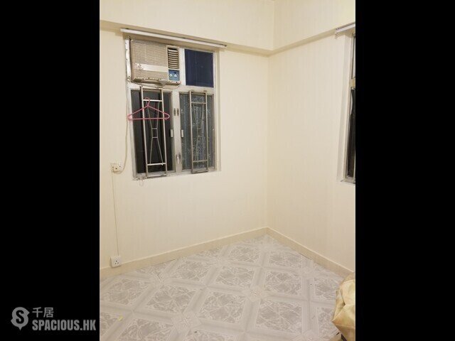 Mong Kok - Mascot House 01