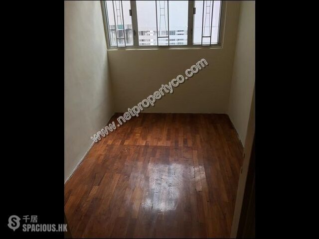 Wan Chai - 72-74, Thomson Road 01