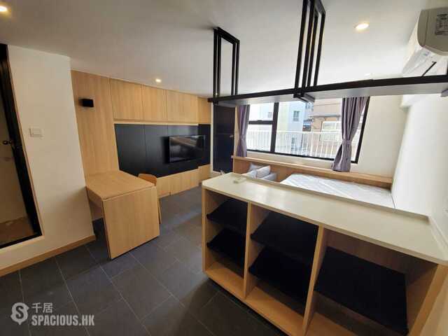 Central - 21, Aberdeen Street 01