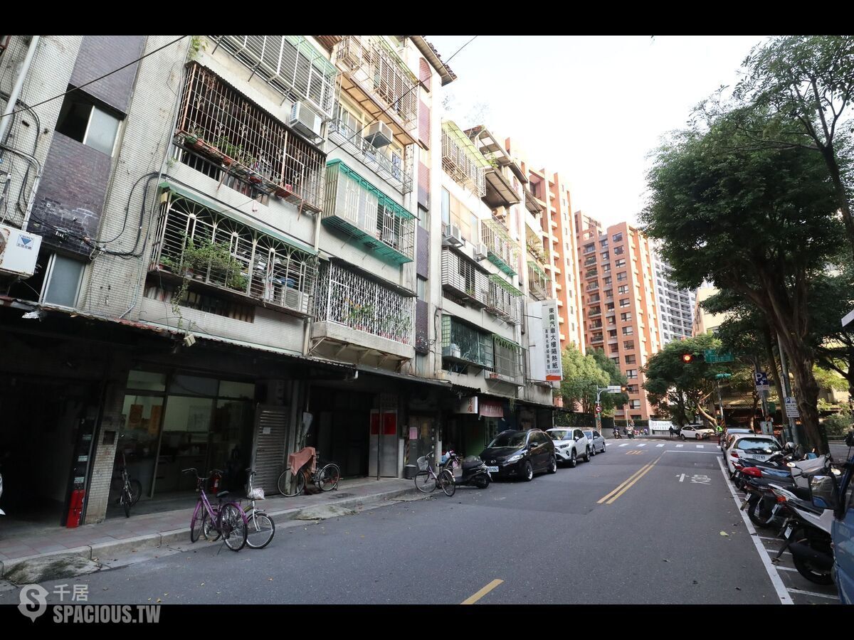 Nangang - XX Lane 60, Xingnan Street, Nangang, Taipei 01