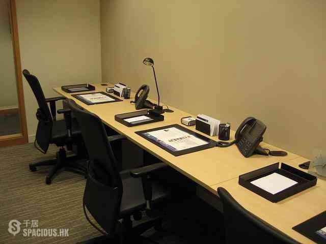 Central - Regus 100 QRC 09