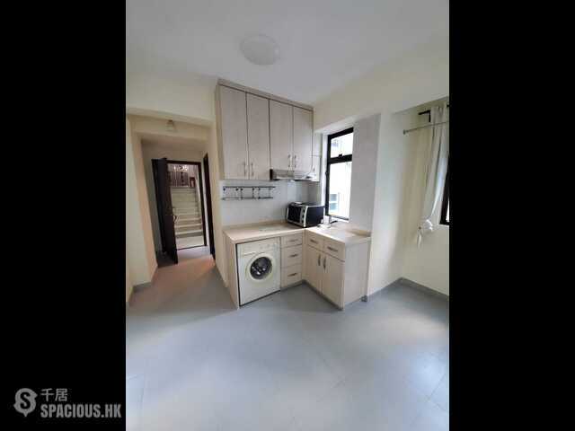 Central - 20, Aberdeen Street 01