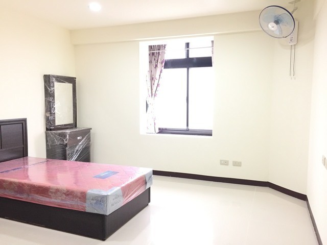 Zhongshan - No. XX, Lane 412, Longjiang Rd, Zhongshan District, Taipei City, Taiwan 104 01