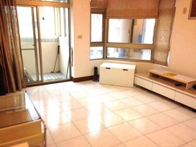 Songshan - No. X, Alley 24, Lane 325, Jiankang Rd, Songshan District, Taipei City, Taiwan 105 01
