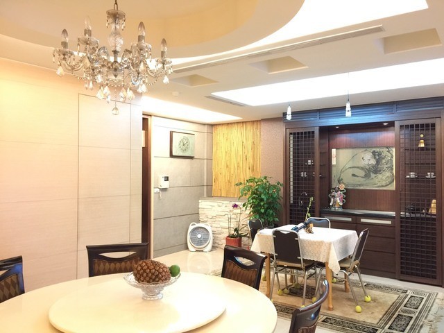 Songshan - No. XXX, Section 5, Nanjing E Rd, Songshan District, Taipei City, Taiwan 105 01