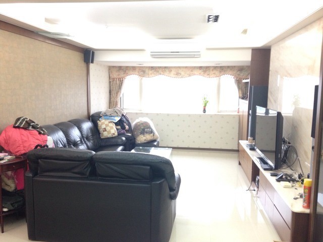 Songshan - No. X, Lane 190, Guangfu N Rd, Songshan District, Taipei City, Taiwan 105 01