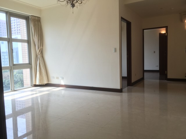 Daan - No. XX, Section 3, Heping E Rd, Da’an District, Taipei City, Taiwan 106 01