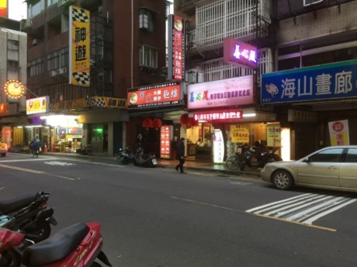 Xinyi - XXX Songshan Road, Xinyi, Taipei 01