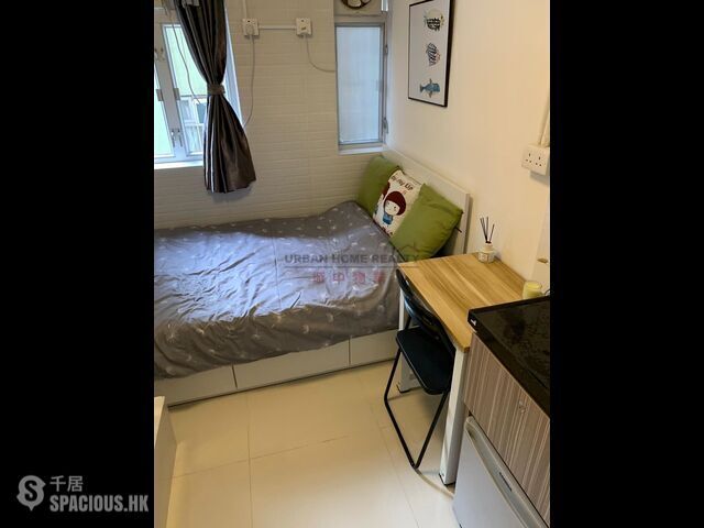 Sheung Wan - 165, Queen's Road West 01