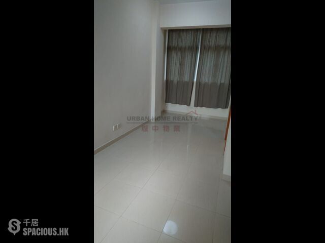 Sai Ying Pun - 24, Third Street 01