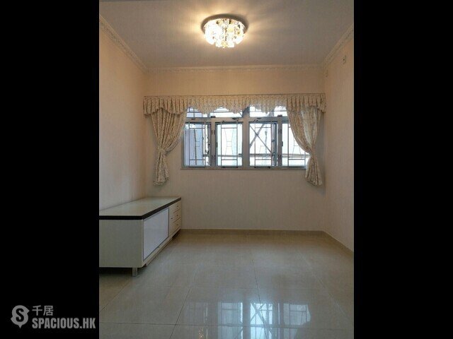 Tuen Mun - Shun Shing Building 01