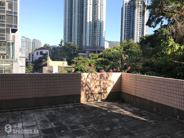 Ap Lei Chau - Kingston Mansion 01