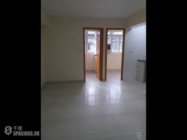 Quarry Bay - Tai Lung House 01