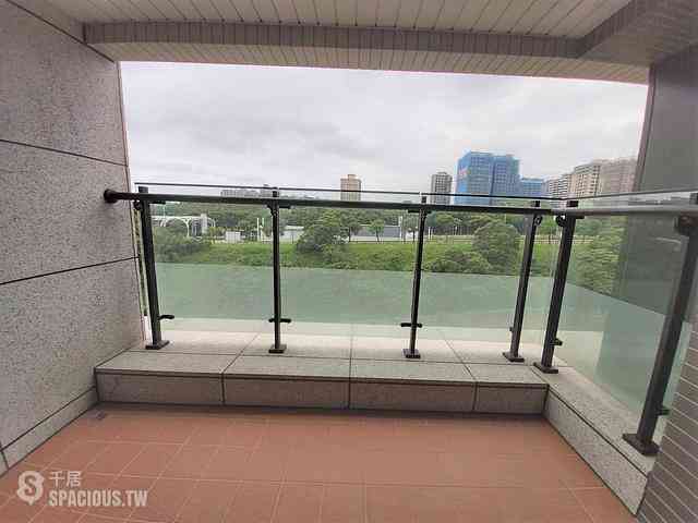 Tamsui - Lane 126, Section 1, Shalun Road, Tamsui District, New Taipei City, Taiwan 251 02