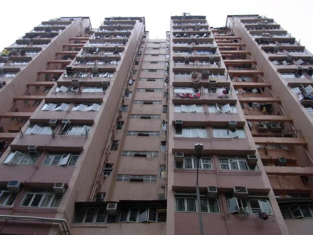 Kwai Chung - Tin On House 01