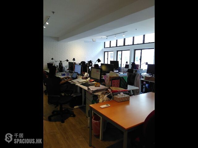 Sheung Wan - Suen Yue Building 01