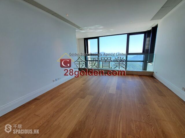 The Peak - Kellett Villas 01
