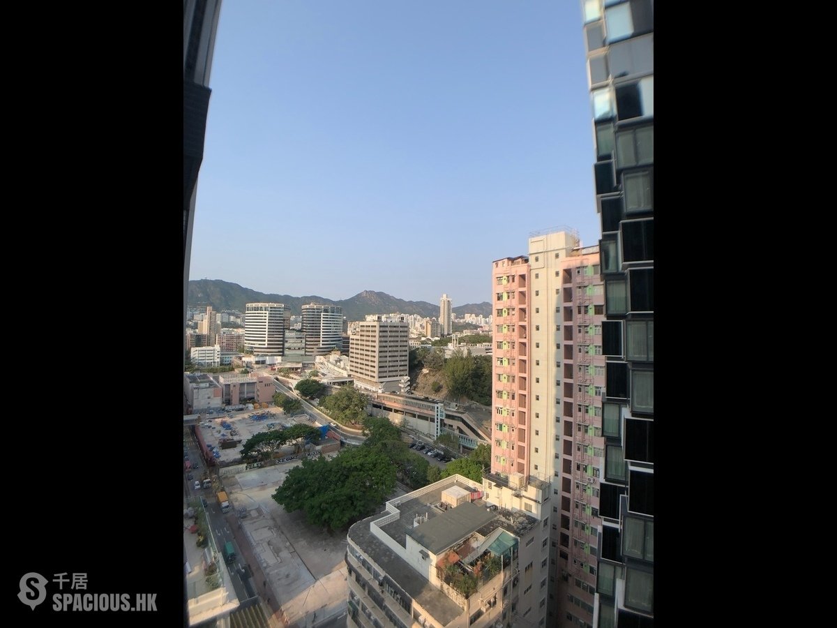 Mong Kok - Skypark 01