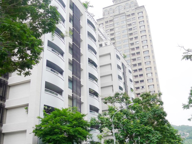 Xinyi - No. XX, Lane 743, Section 5, Zhongxiao E Rd, Xinyi District, Taipei City, Taiwan 110 01