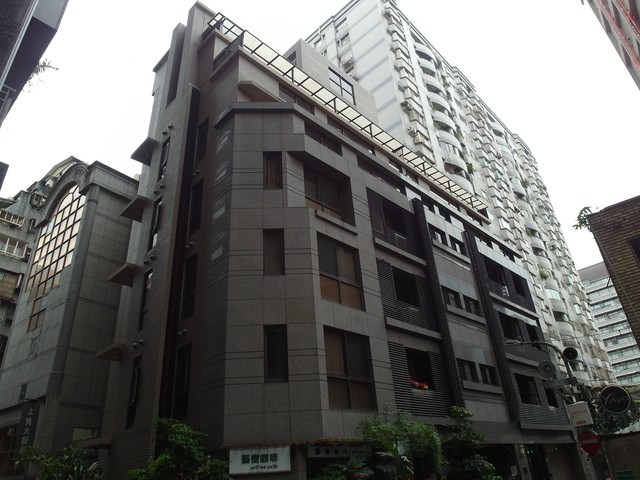 Zhongshan - Lane 115, Section 2, Zhongshan North Road, Zhongshan, Taipei 01