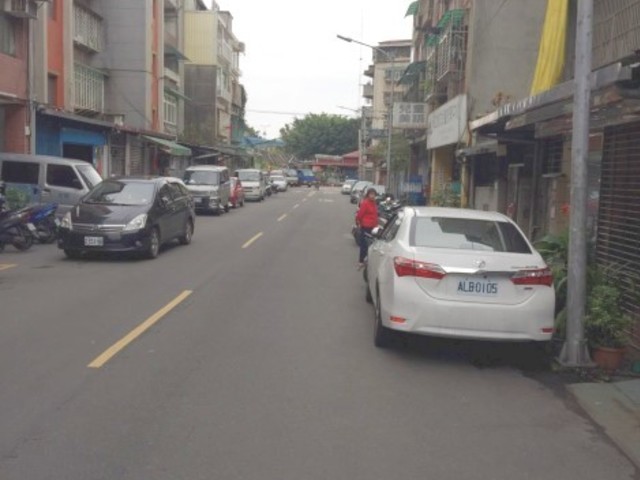Shilin - No. XX, Lane 10, Section 4, Chengde Rd, Shilin District, Taipei City, Taiwan 111 01