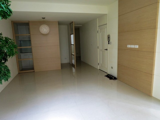 Shilin - No. X, Lane 2, Shidong Rd, Shilin District, Taipei City, Taiwan 111 01