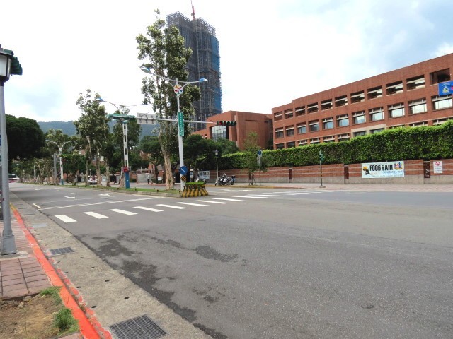 Shilin - No. XX, Lane 450, Section 6, Zhongshan N Rd, Shilin District, Taipei City, Taiwan 111 01