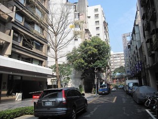 Zhongshan - Lane 56, Section 3, Xinsheng North Road, Zhongshan, Taipei 04