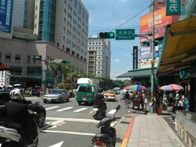 信义区 - 110台湾台北市信義區莊敬路 01