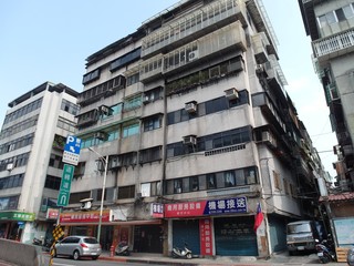 Zhongshan - XXX-X Section 2, Xinsheng North Road, Zhongshan, Taipei 11