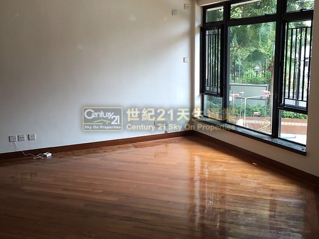 Tuen Mun - Verdant Villa 01