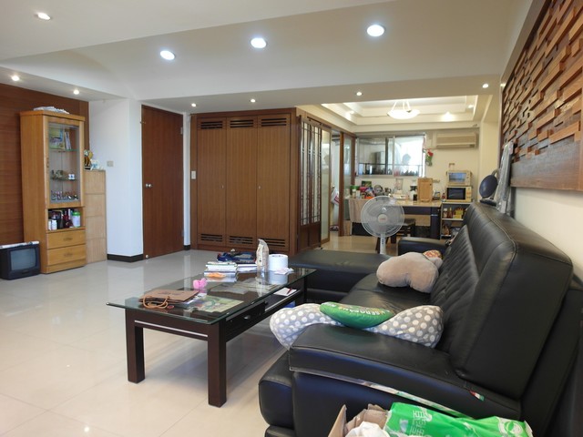 Xinyi - No. XXX, Section 1, Keelung Rd, Xinyi District, Taipei City, Taiwan 110 01