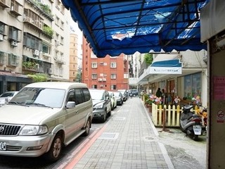 Daan - Alley 29, Lane 127, Section 1, Anhe Road, Daan, Taipei 13