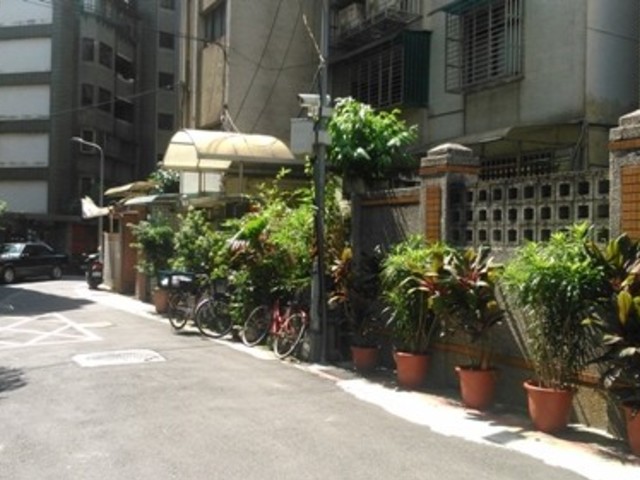 Daan - Alley 12, Lane 62, Taishun St, Da’an District, Taipei City, Taiwan 106 01