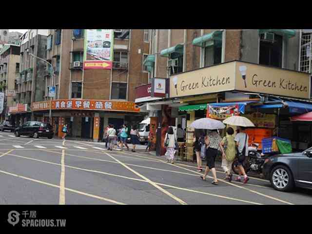 Shilin - Fuhua Road, Shilin, Taipei 01