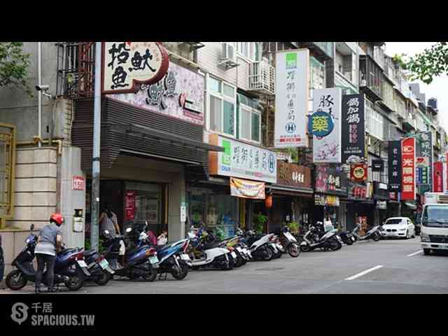 Shilin - Fuhua Rd, Shilin District, Taipei City, Taiwan 111 11
