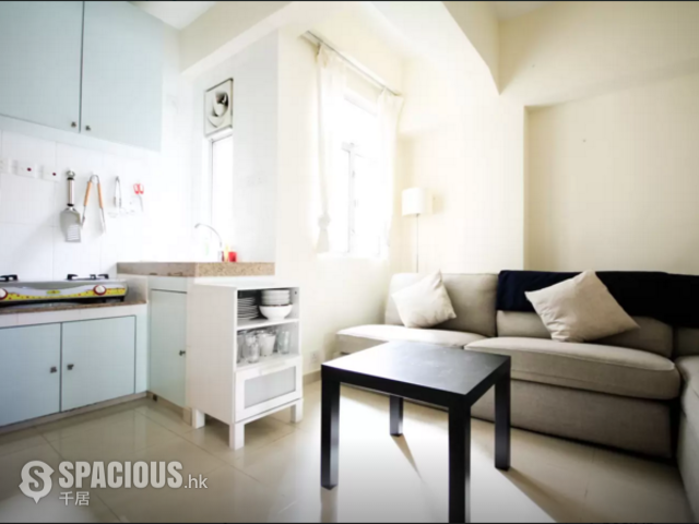 Sheung Wan - 256-258, Hollywood Road 01